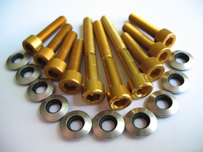 Aluminum Valve Cover Bolt Set